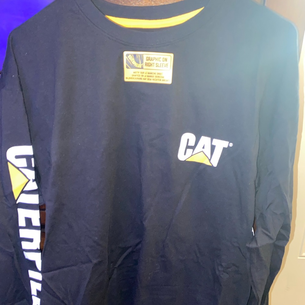 Caterpillar (CAT) medium long sleeve shirt men’s